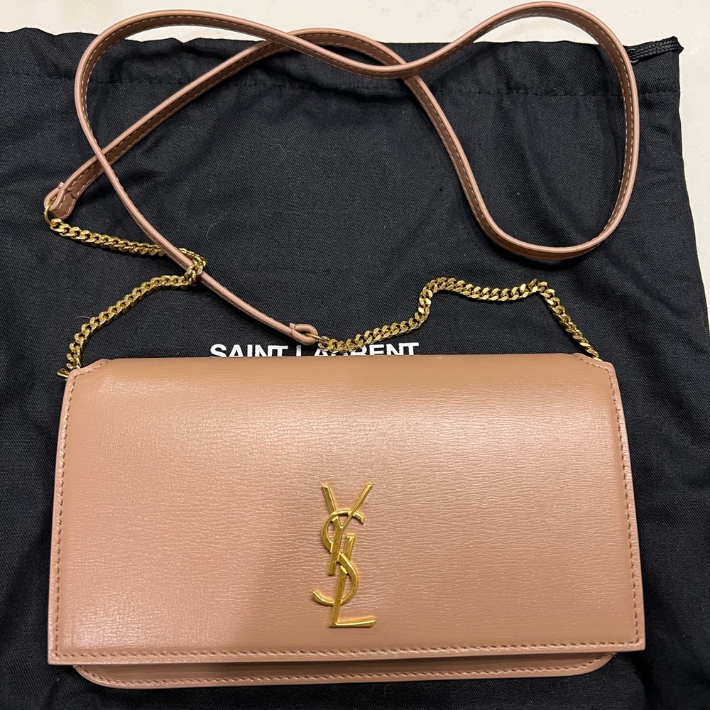 NWOT YSL Cassandre Phone Holder w/ strap in Smooth Leather